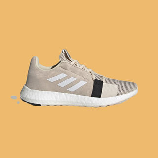 Best Adidas Shoes for Flat Feet - 7 
