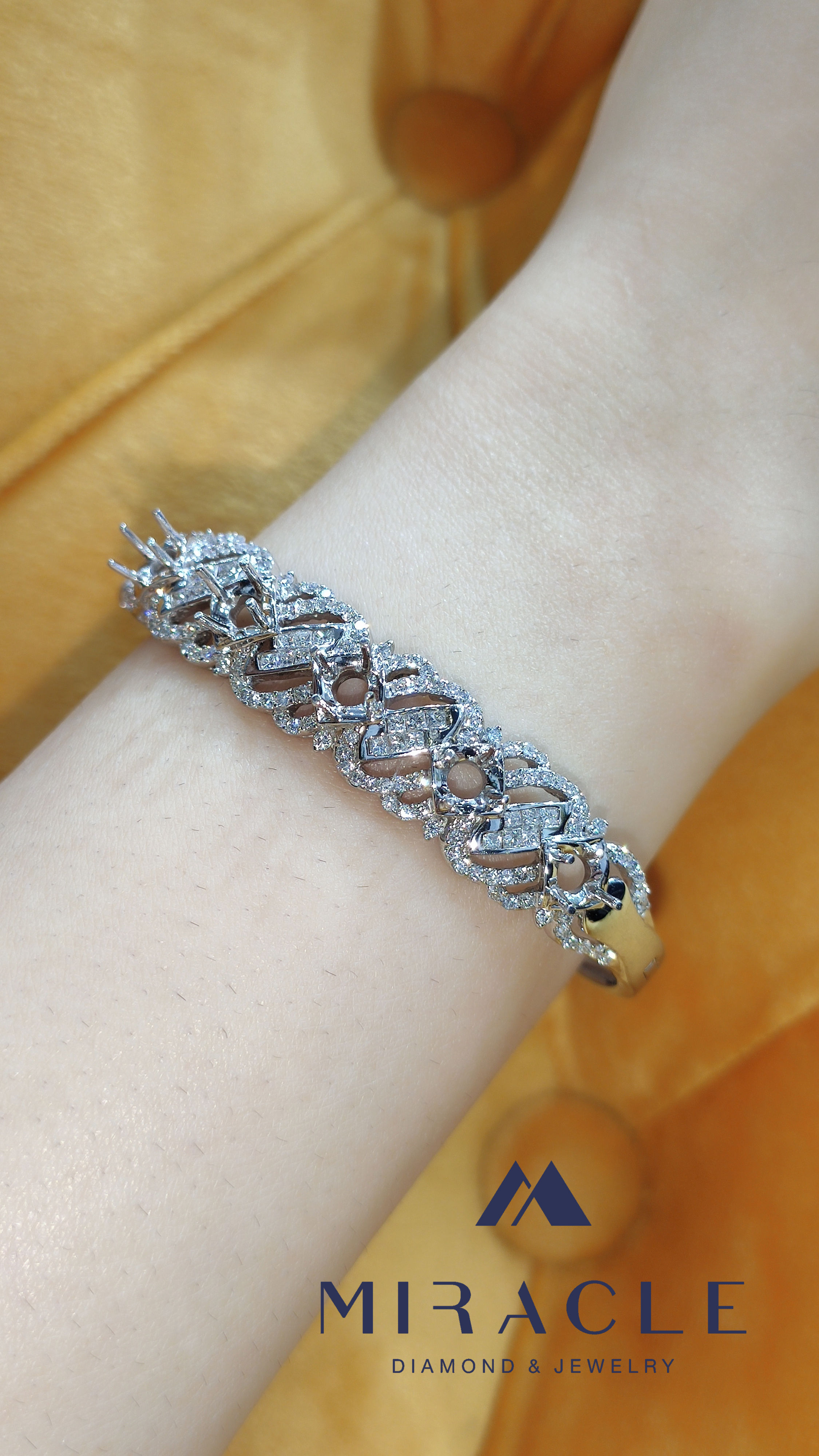 Vòng tay kim cương  VXV64