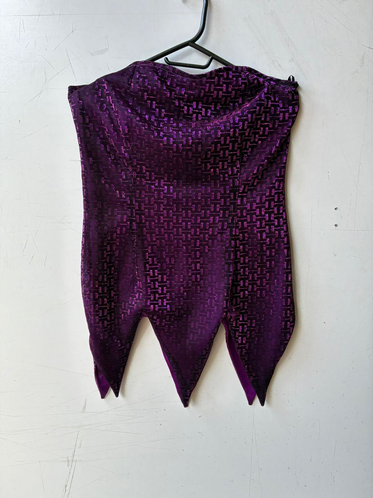 Bruja morada