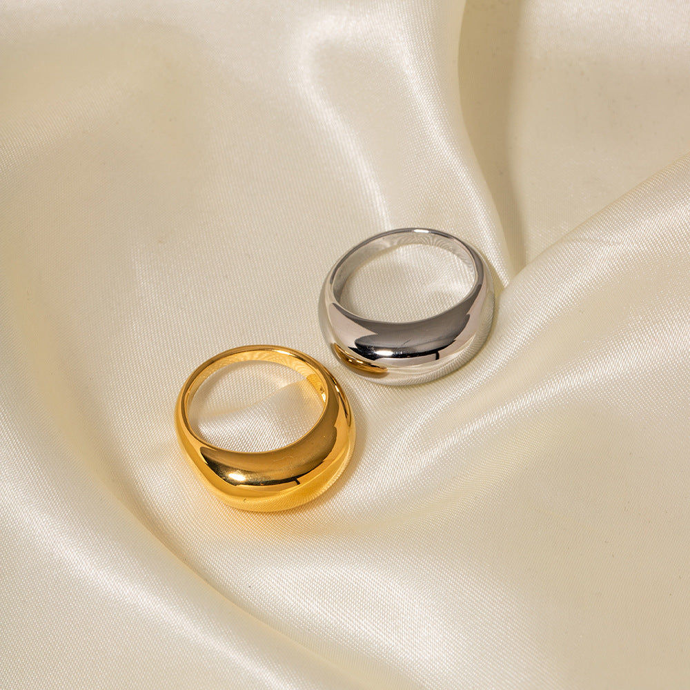 Nocturne Vintage-Inspired Geometric Smooth Domed Ring — view 4