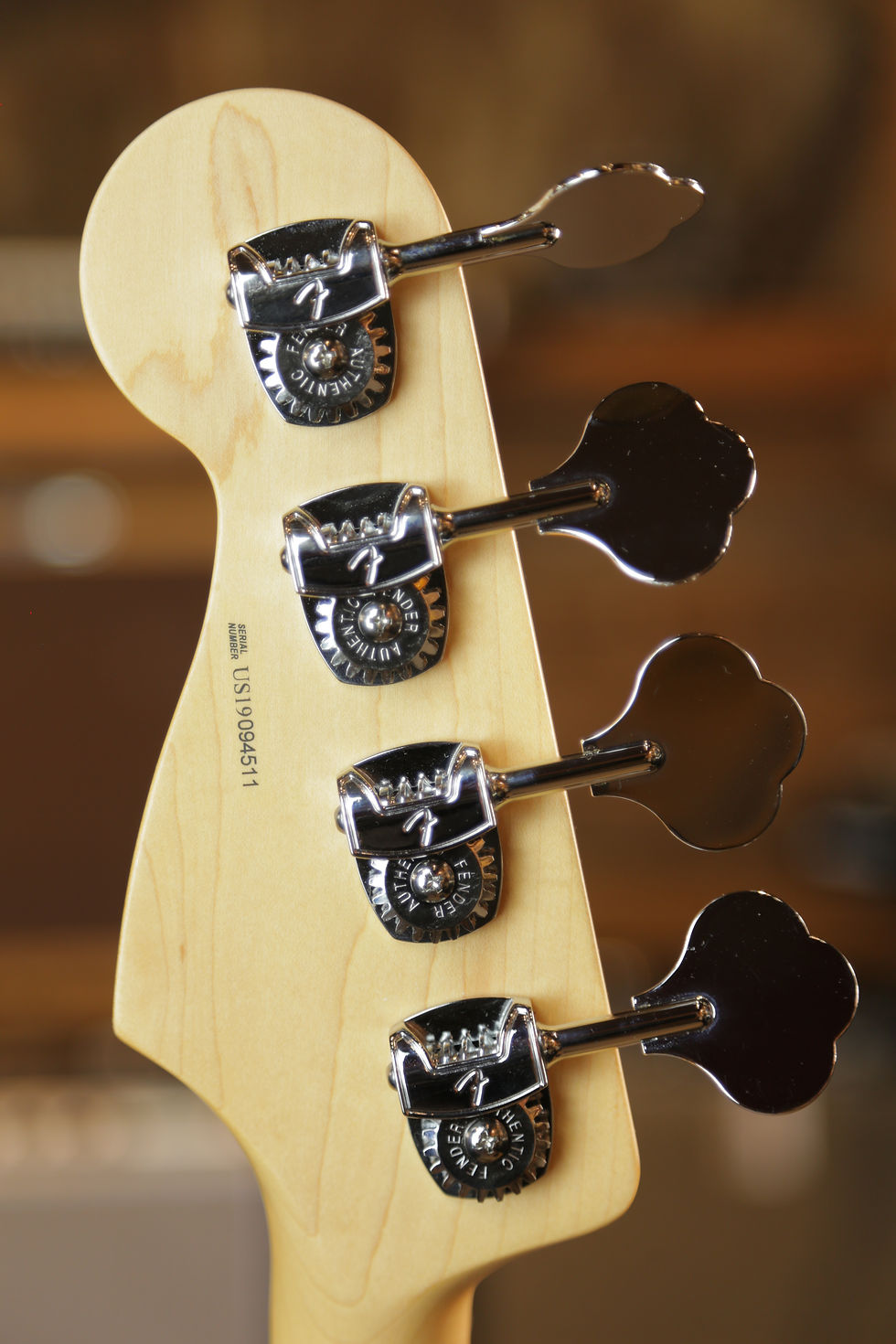 Miniature : Fender American Professional Jazz Bass Noir 2019