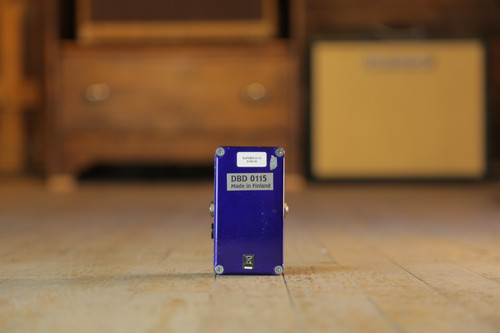 Mad Professor Deep Blue Delay | Montréal Guitar