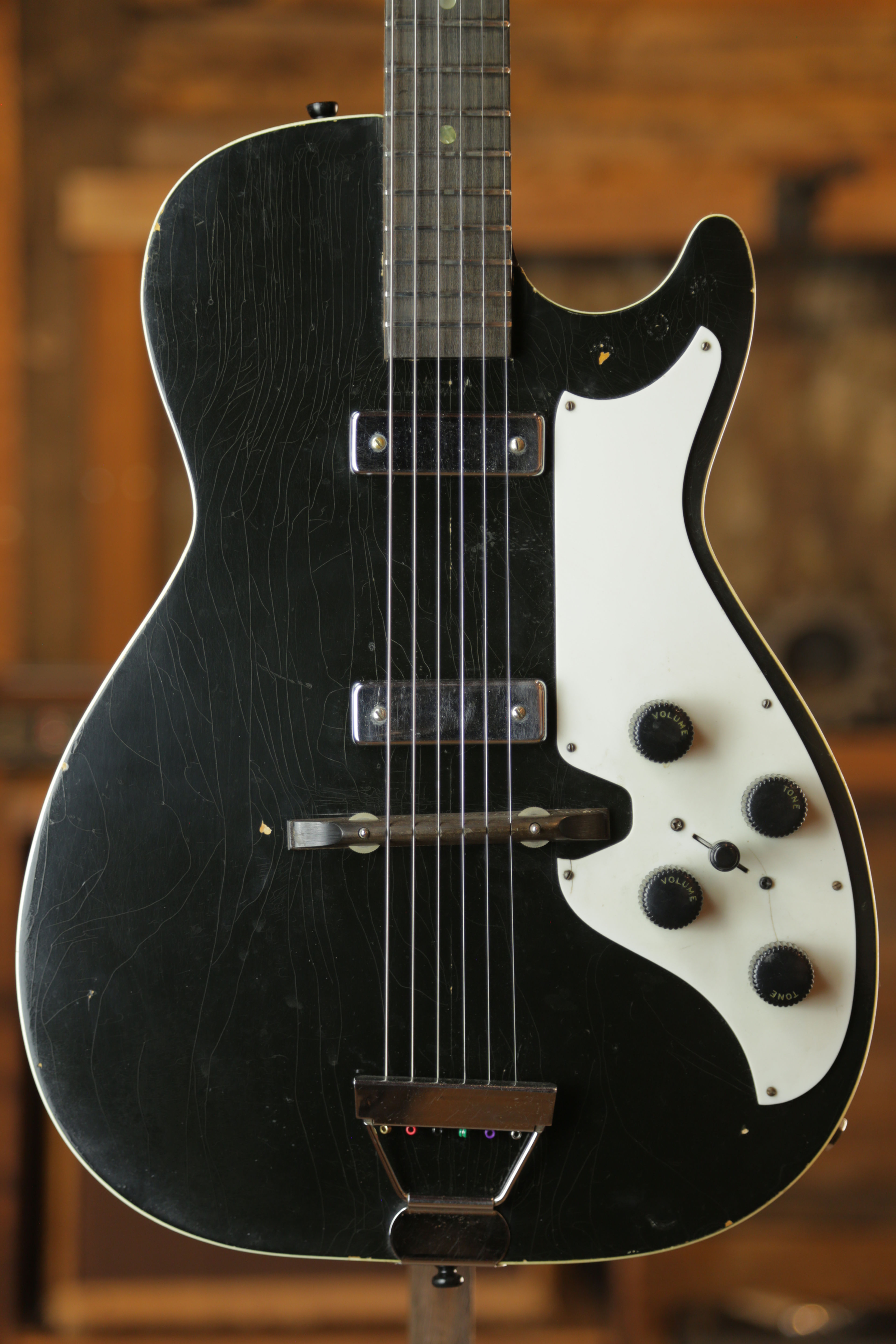 Aldens Stratotone H46 Black – 1960s
