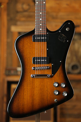 28_SHA_7941_4guitaresFX_edited.jpg