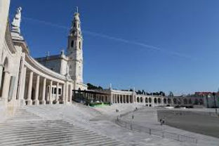 Santuário_de_Fátima_Portugal.jpg