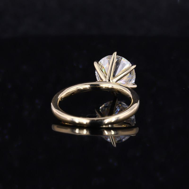 Thumbnail: Celestial Glow - 3CT Round Moissanite Solitaire Ring