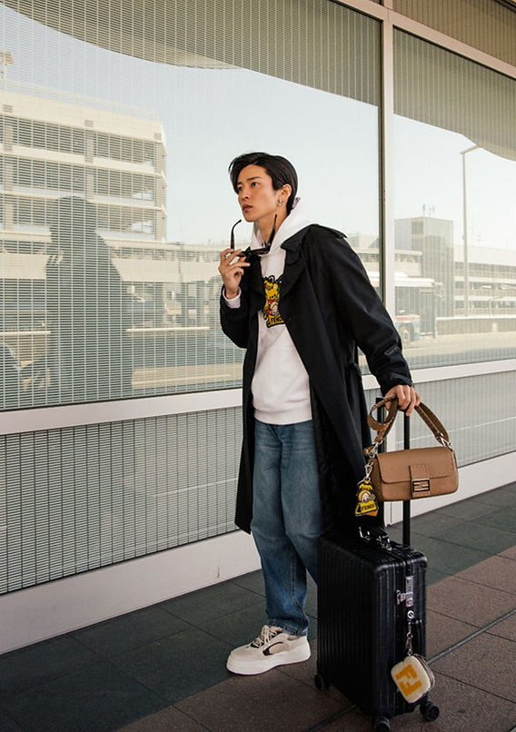 目黒蓮さん着用 FENDI フェンディコラボ Tシャツ フラグメントX L 目黒蓮さん着用 FENDI フェンディコラボ Tシャツ フラグメントX L