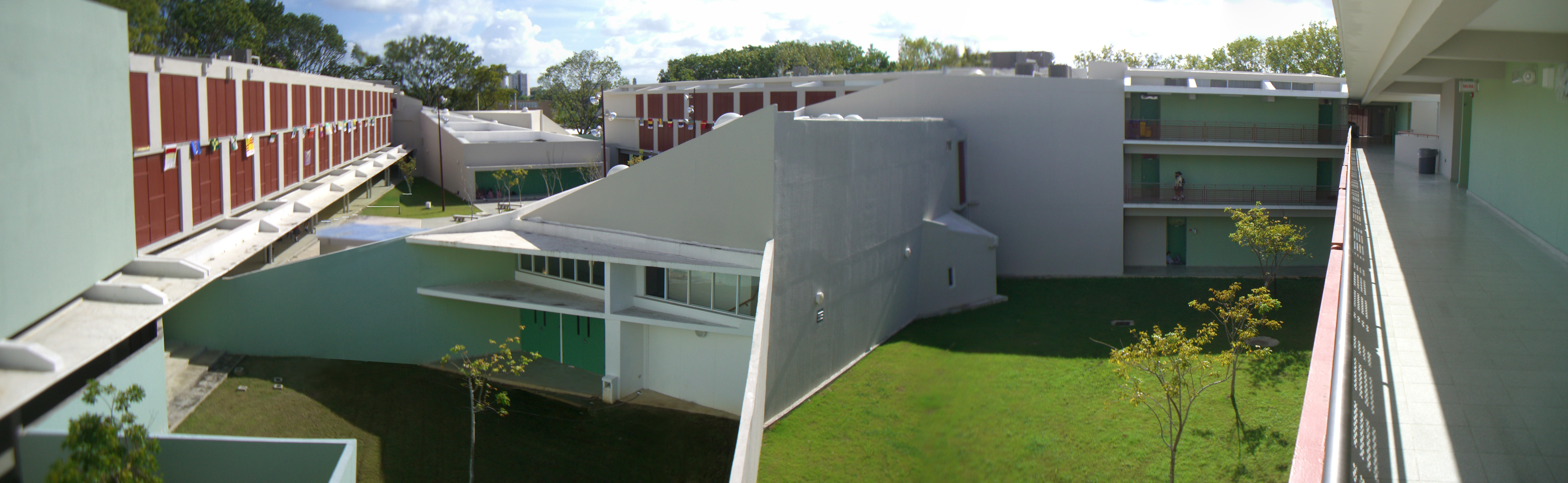 University Gardens High School Puerto Rico INS-Escuela University Gardens | davis