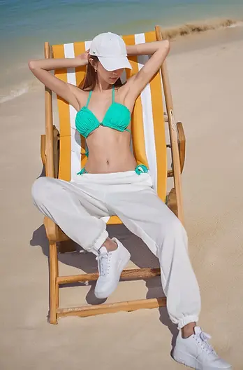 naomi-02.jpg