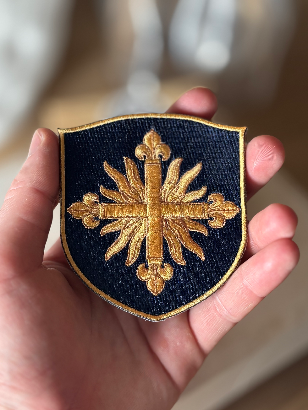 Miniature : ÉCUSSON BRODÉ DES MOUSQUETAIRES DU ROI