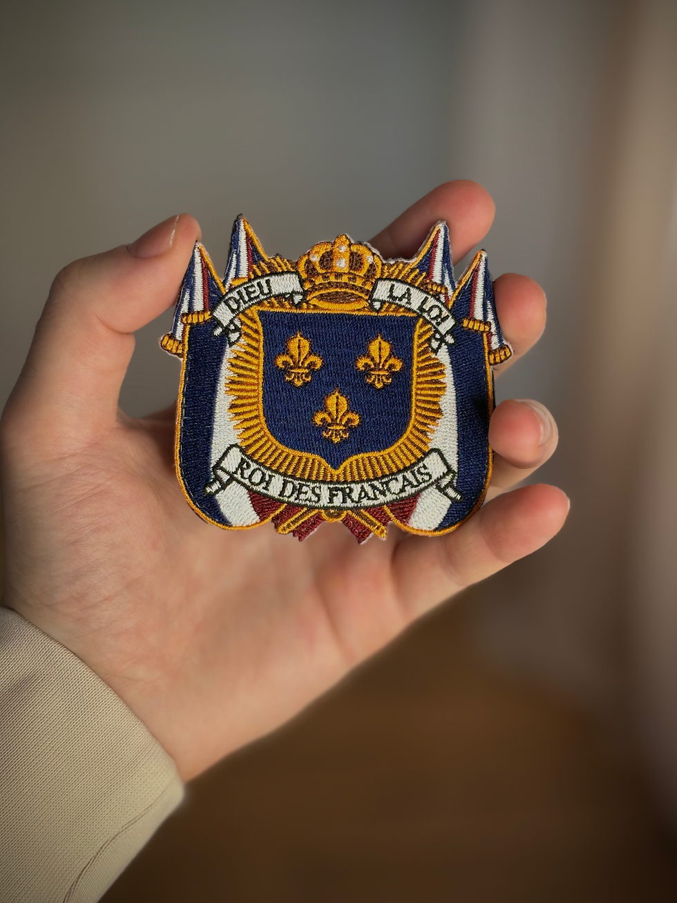 Miniature : ÉCUSSON BRODÉ DU ROYAUME