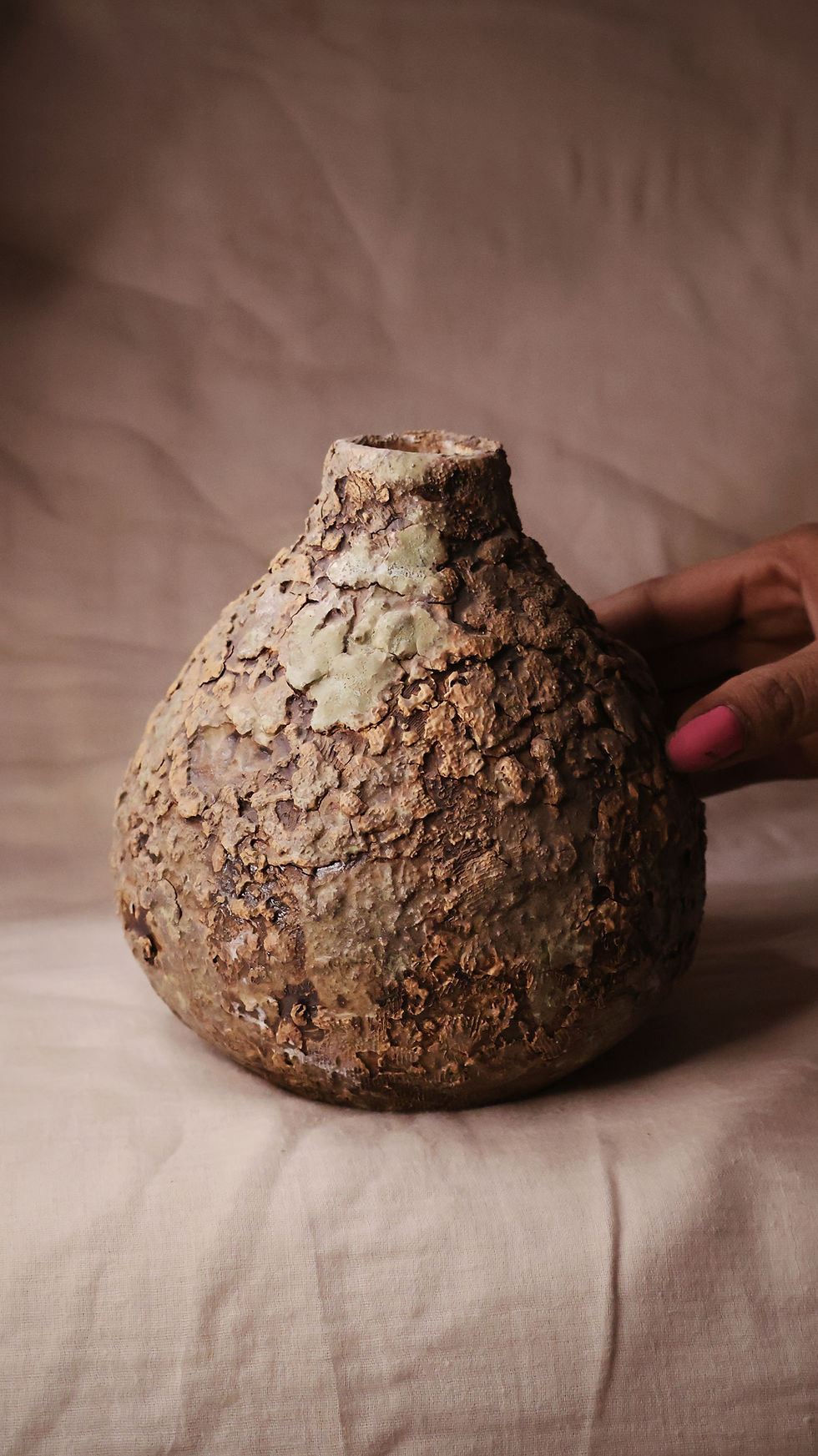 Thumbnail: Lava Earthen Vase 