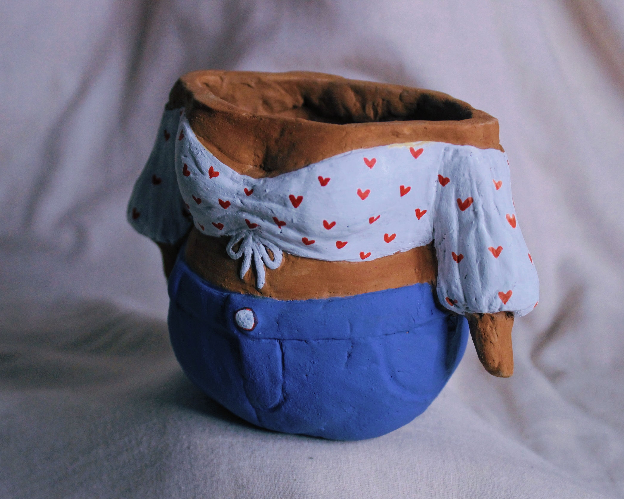 Ria Planter - White Crop Top & Blue Jeans