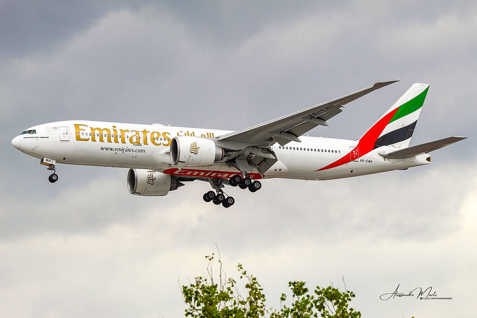 Emirates B777-200LR © Alessandro Martí