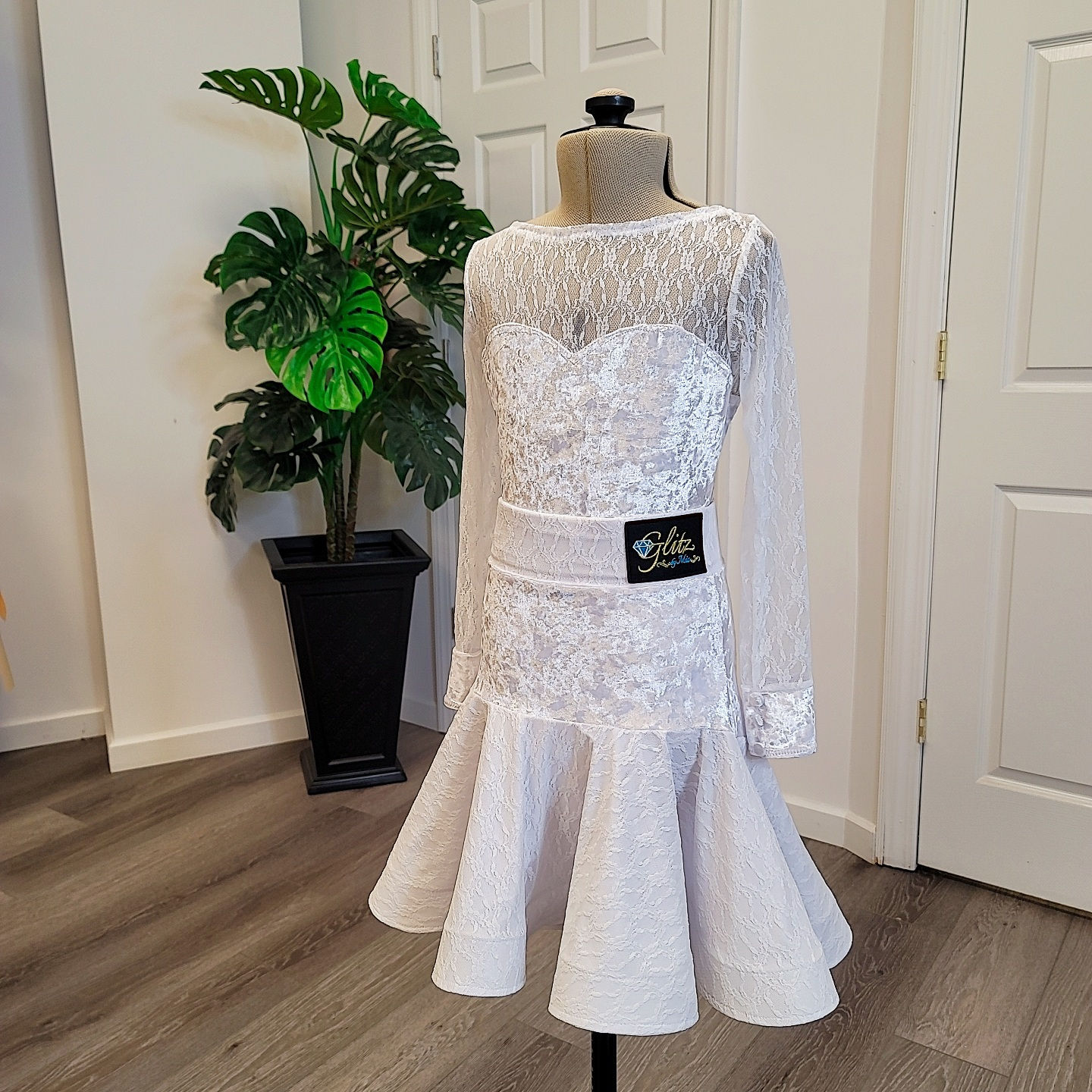 Готовое платье для латиноамериканских конкурсов 【8 лет】