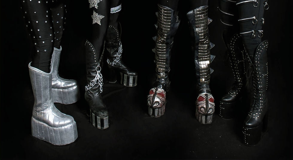 2055 Kissed the ultimate KISS Experience 1_edited.jpg