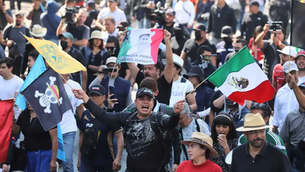 Generación Z marcha al Zócalo: Cerca de 100 adultos mayores exigen llegar a la plancha en el 20 de Noviembre