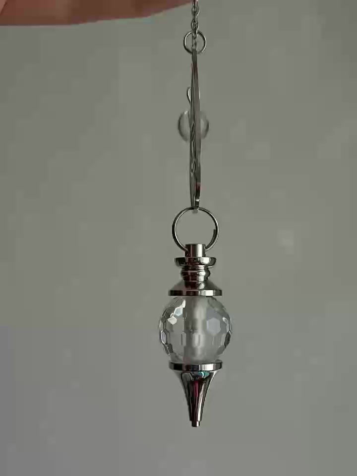 Miniature : Pendule Séphoroton en cristal de roche à facettes