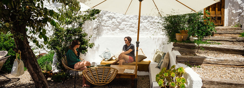 Casa de los Cuadros during watercolour retreat in Andalusia