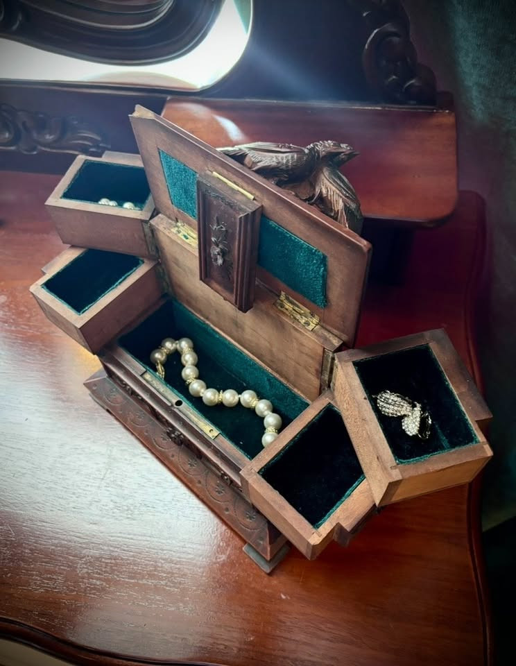 Thumbnail: The Black Forest Jewellery Box