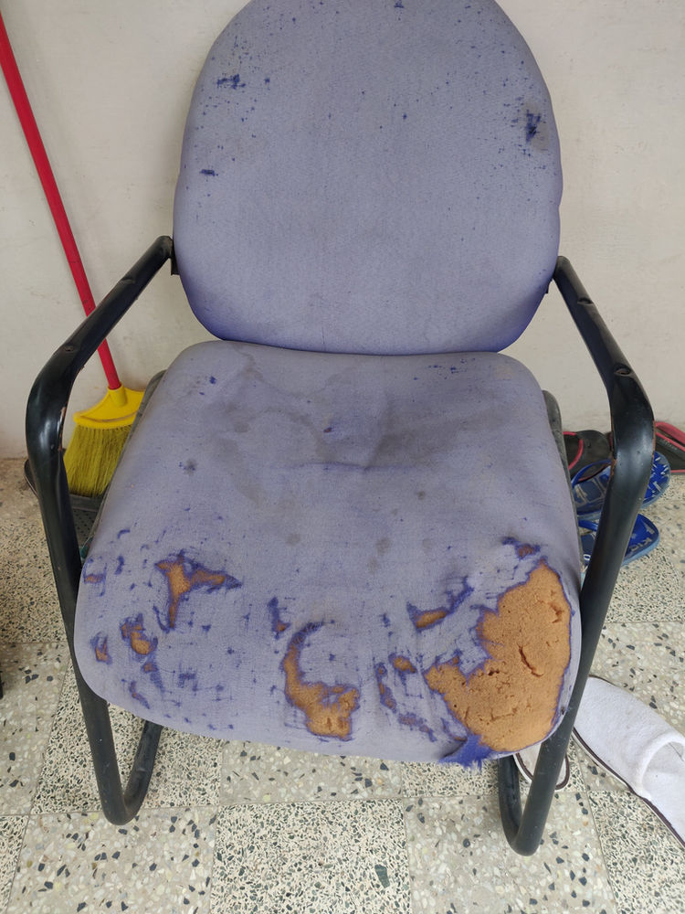 How To Fix A Broken Chair Brand New With Just A Cushion Cover Or Two