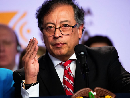 Gustavo Petro (Presidente de Colombia) en Marxismo y Colapso / Gustavo Petro (President of Colombia) in Marxism and Collapse