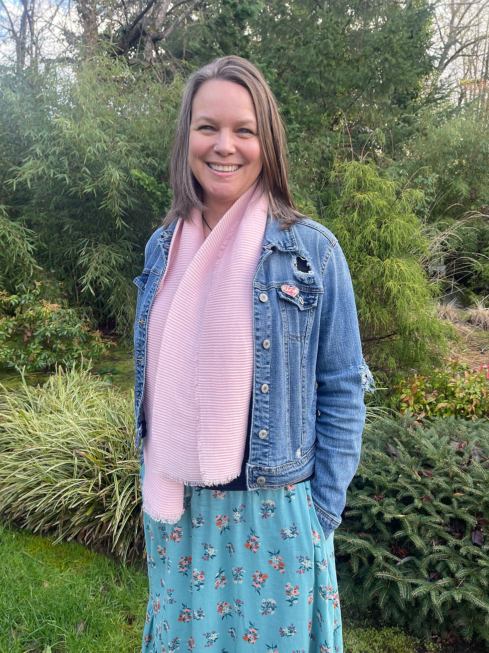 Kirsten Fave Headshot.jpeg