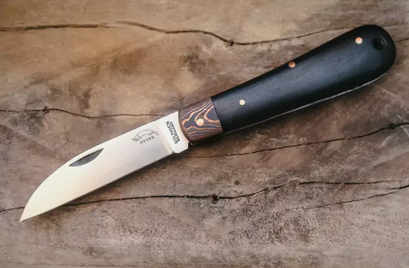 Braunes Micarta-Messer von Fox Knives: robust und handlich