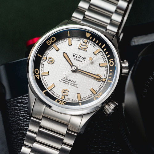 SOMBRERO 90-011 シルバー 20気圧防水 リネン文字盤 | Kuoe Kyoto JP