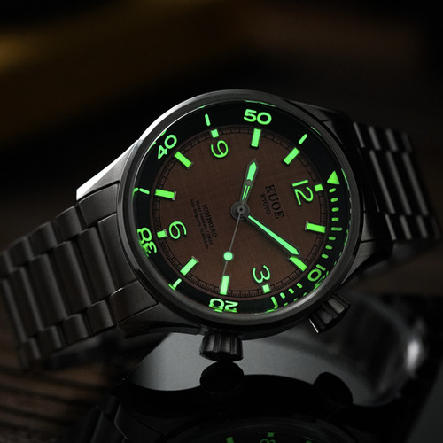 SOMBRERO 90-011 サーモンピンク 20気圧防水 リネン文字盤 | Kuoe Kyoto JP