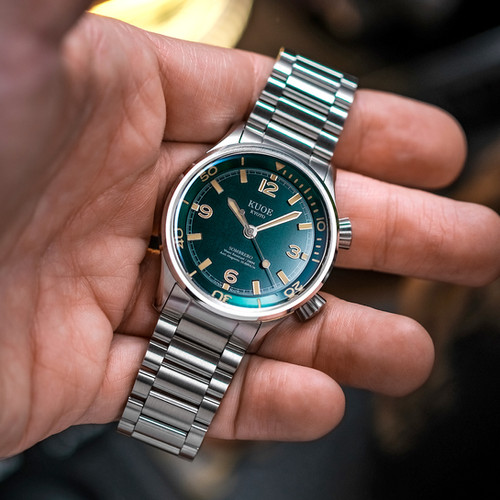 SOMBRERO 90-011, Green Linen Textured Dial, 20 BAR Water Resistant