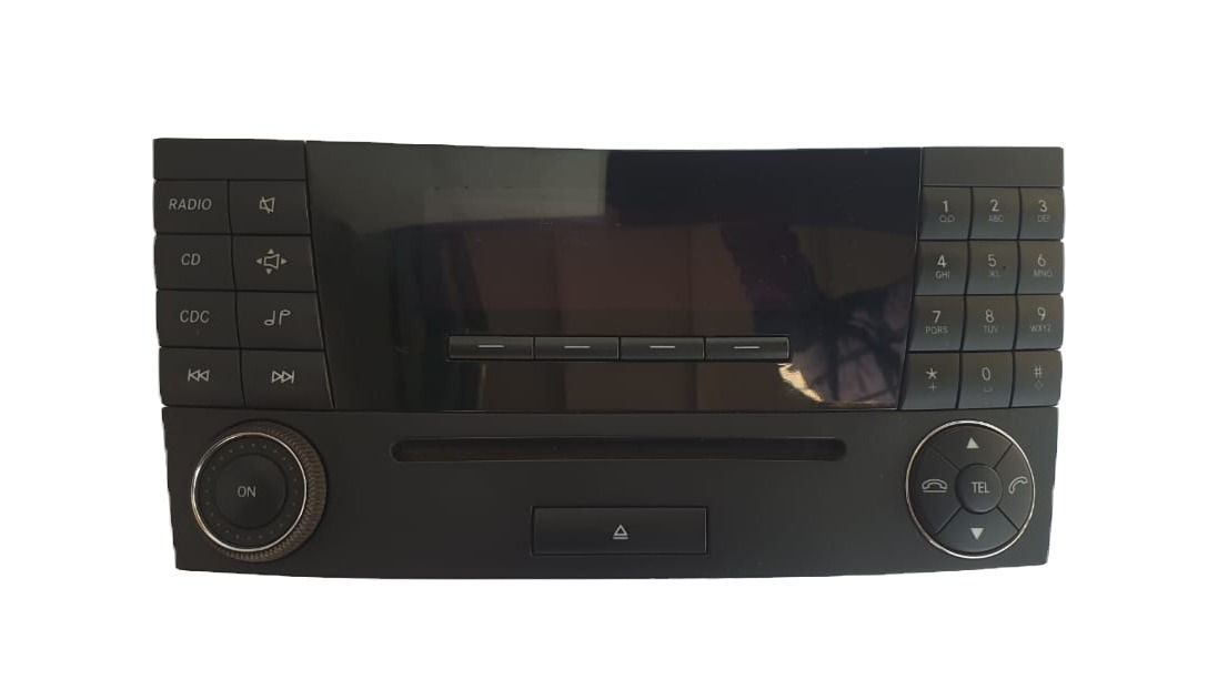 A2118701289 MERCEDES BENZ RADIO W211 (USED)