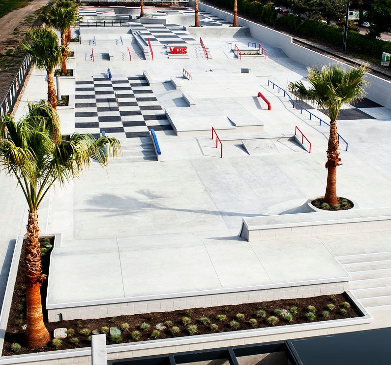 Huntington Beach - Vans OFF THE WALL
