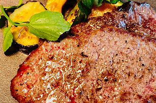 山勇牛赤身ステーキセット