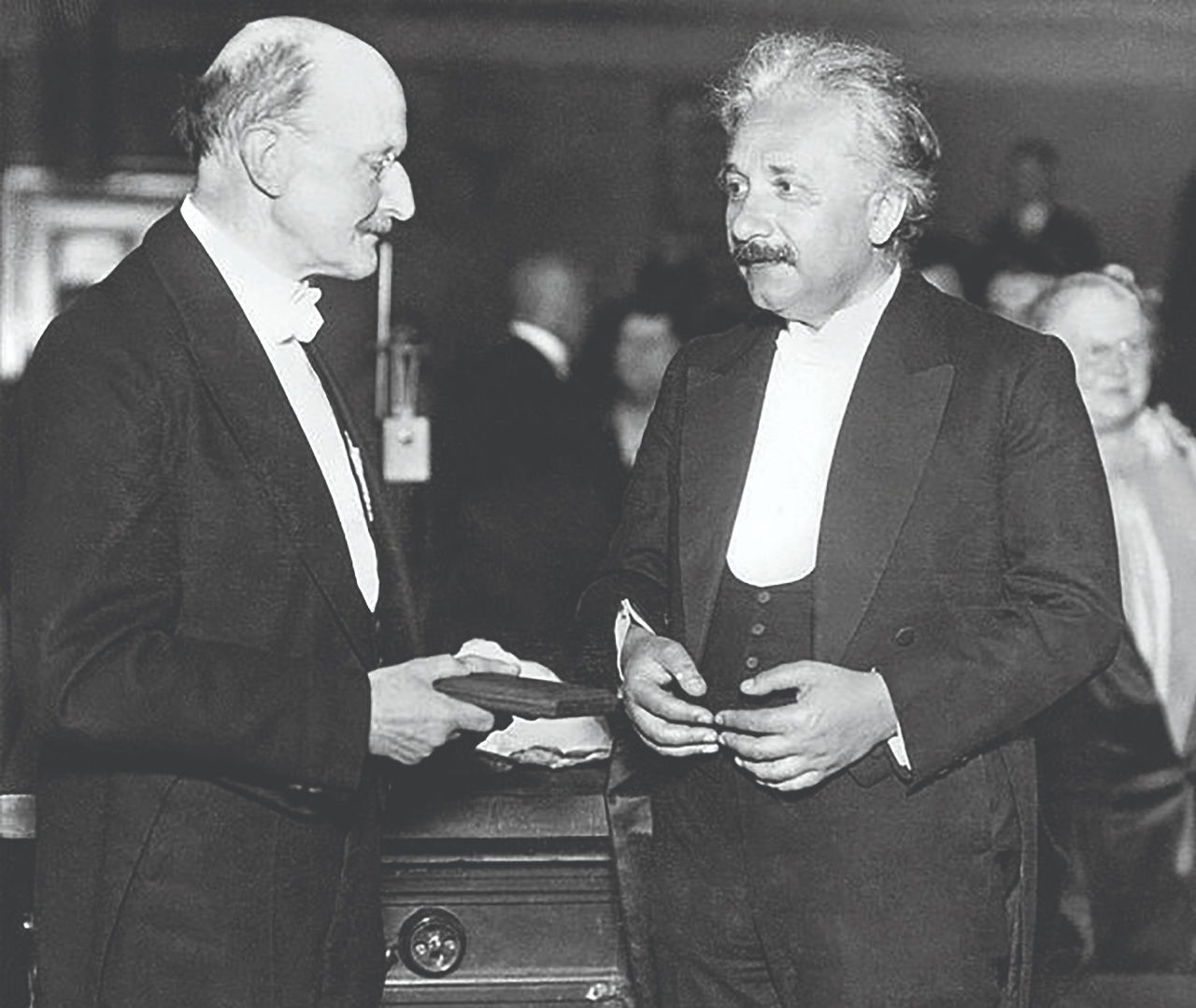 einstein-and-max-planck-emilio-segre-vis
