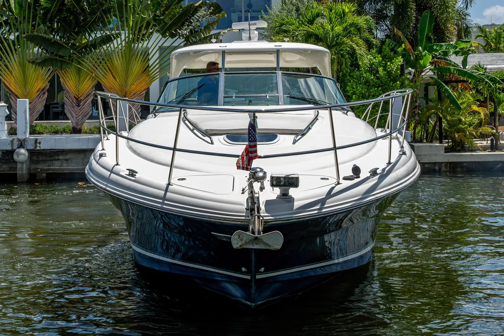 2005 Sea Ray 420 Sundancer - exterior