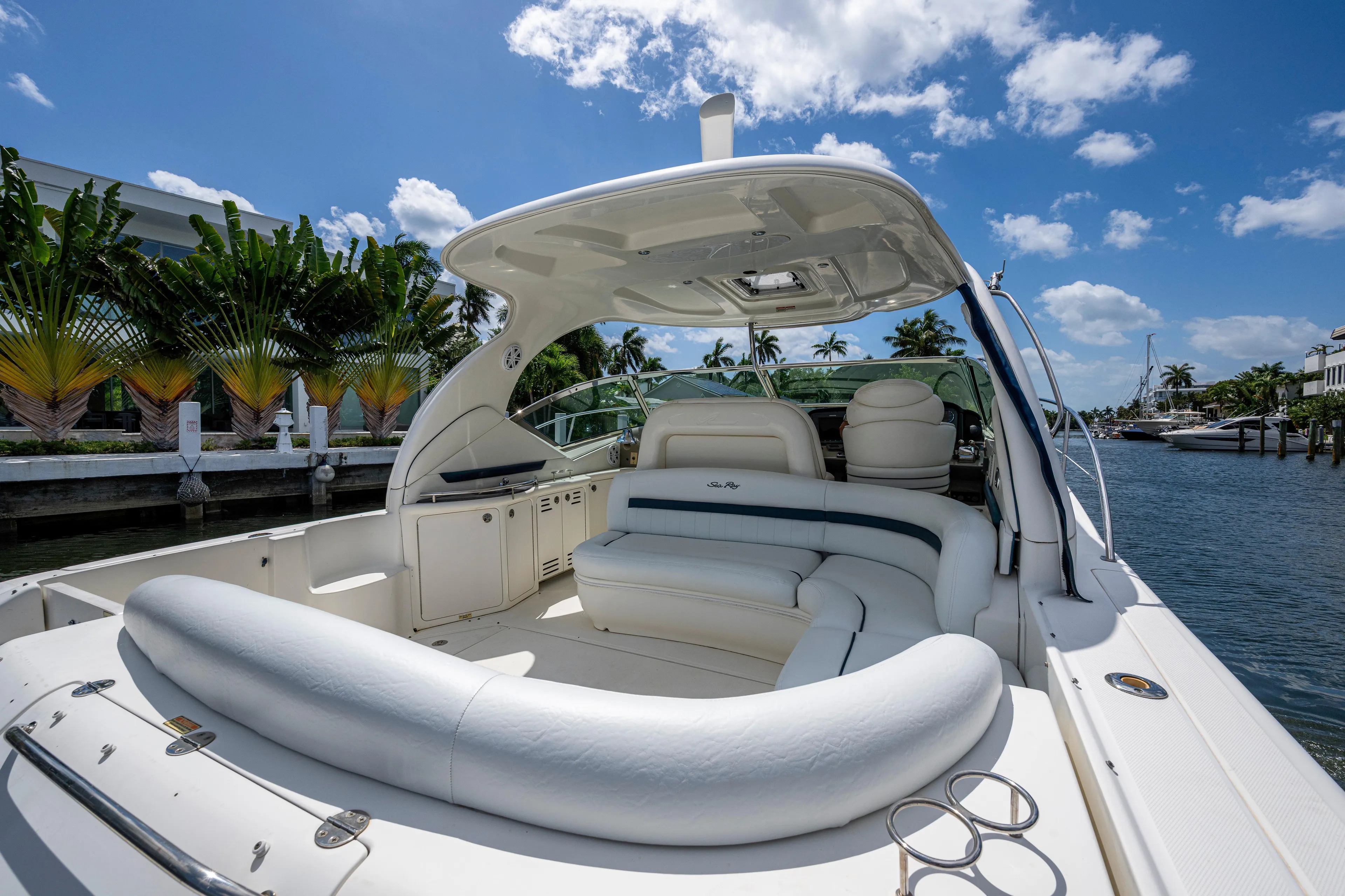 2005 Sea Ray 420 Sundancer