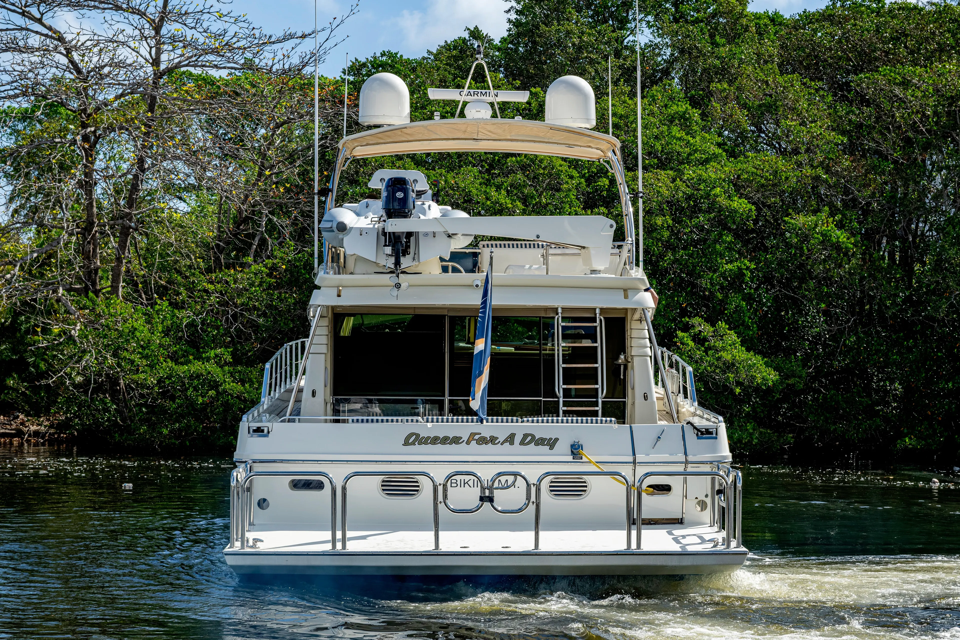 1997 Ferretti Yachts 650 - exterior