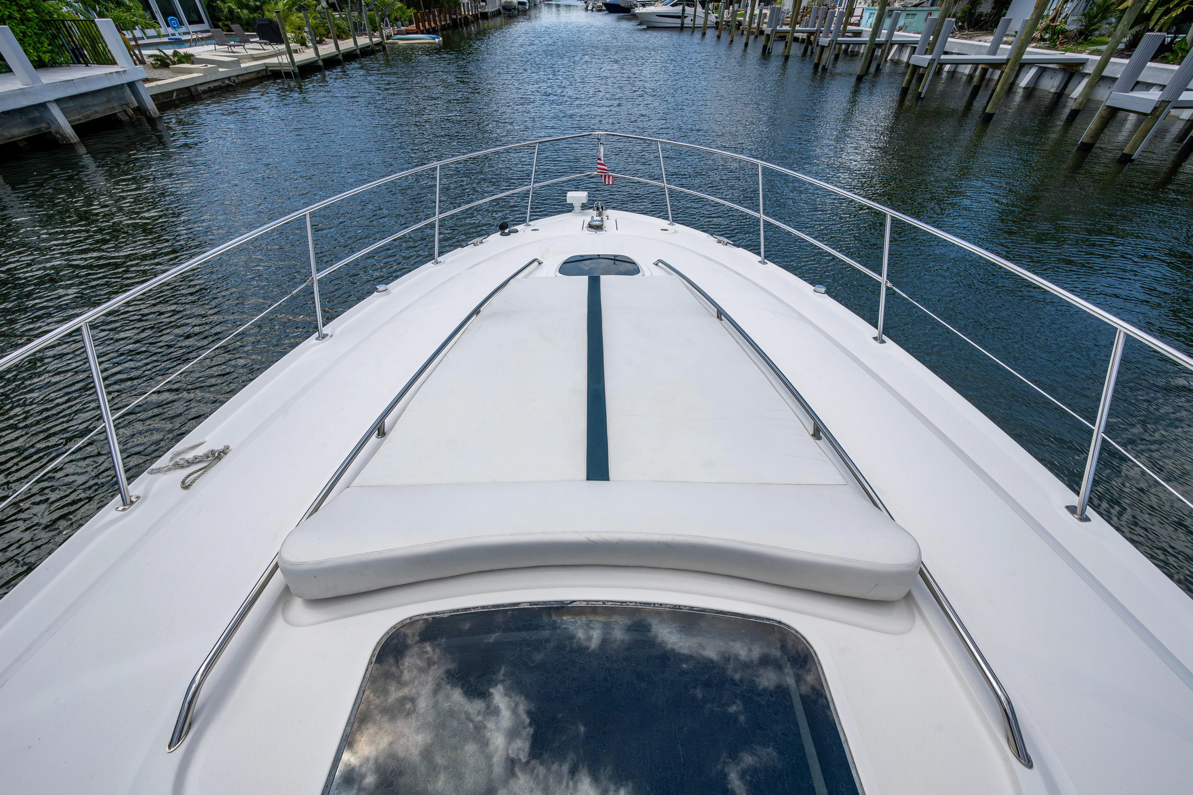 2005 Sea Ray 420 Sundancer - exterior