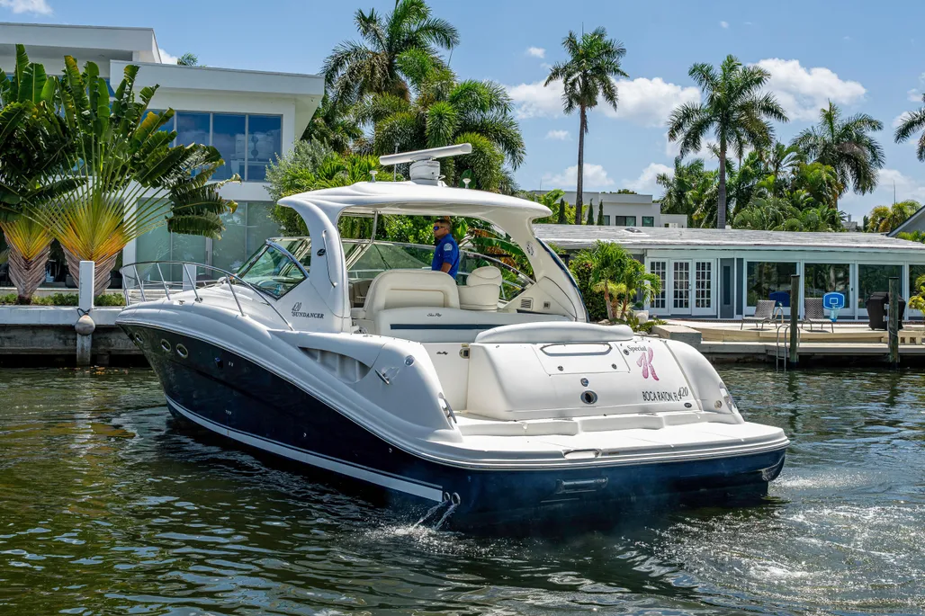 2005 Sea Ray 420 Sundancer - exterior