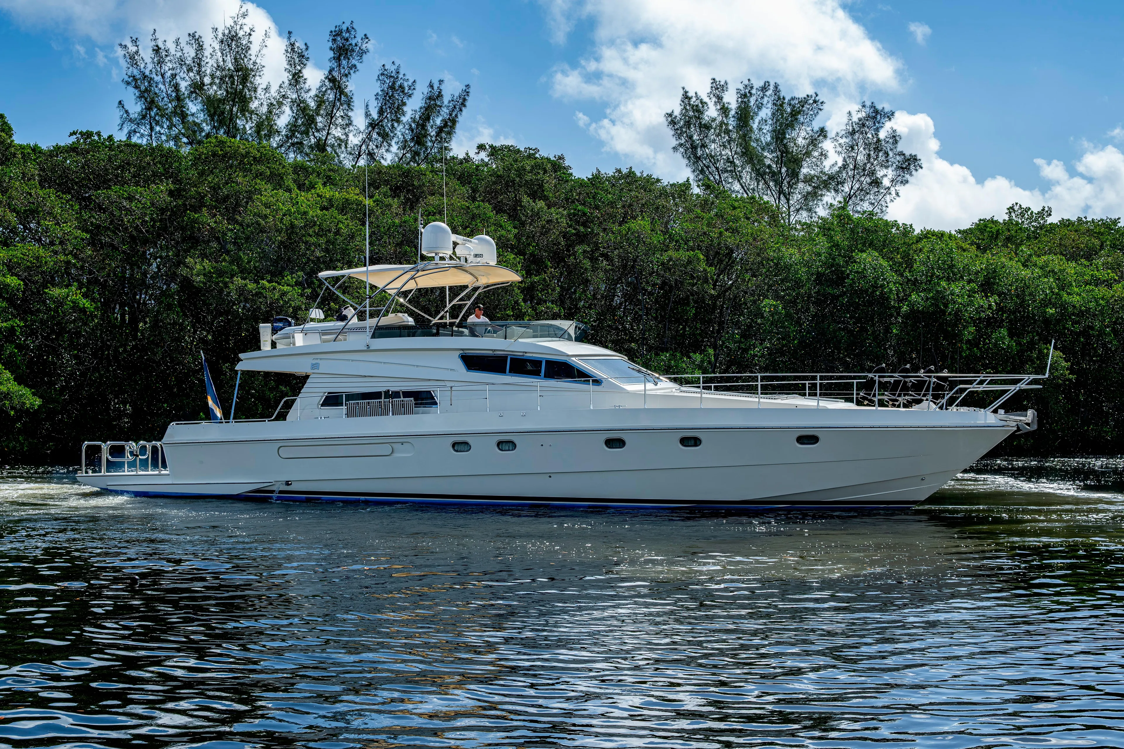1997 Ferretti Yachts 650 - exterior
