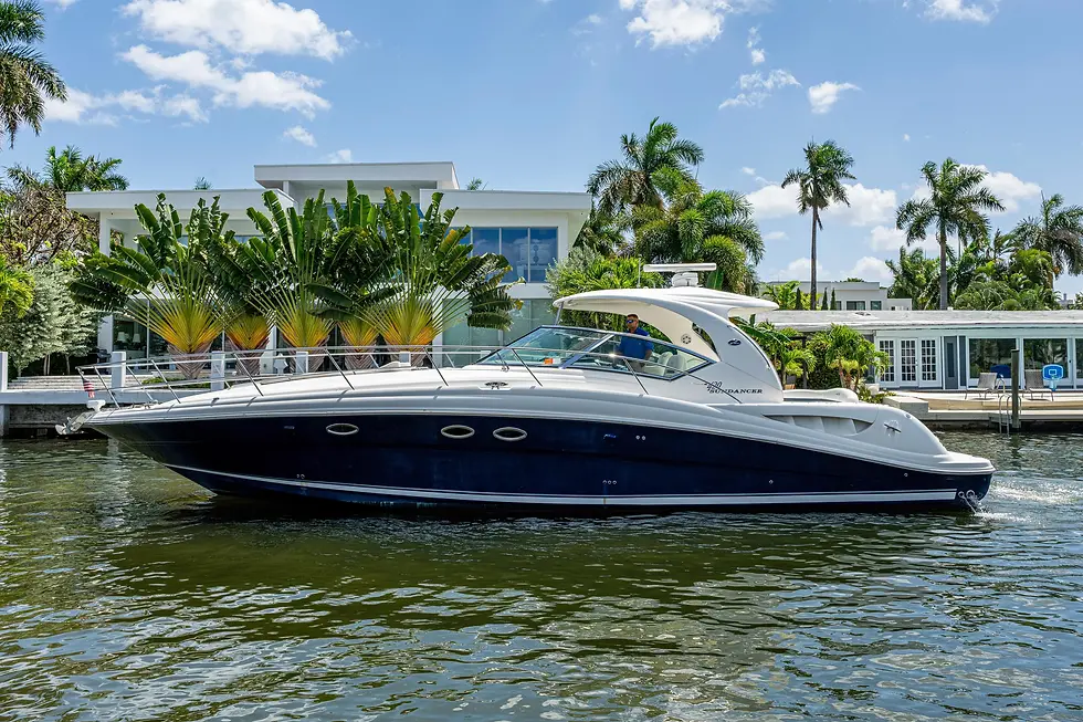 2022 Cobia 237 Center Console