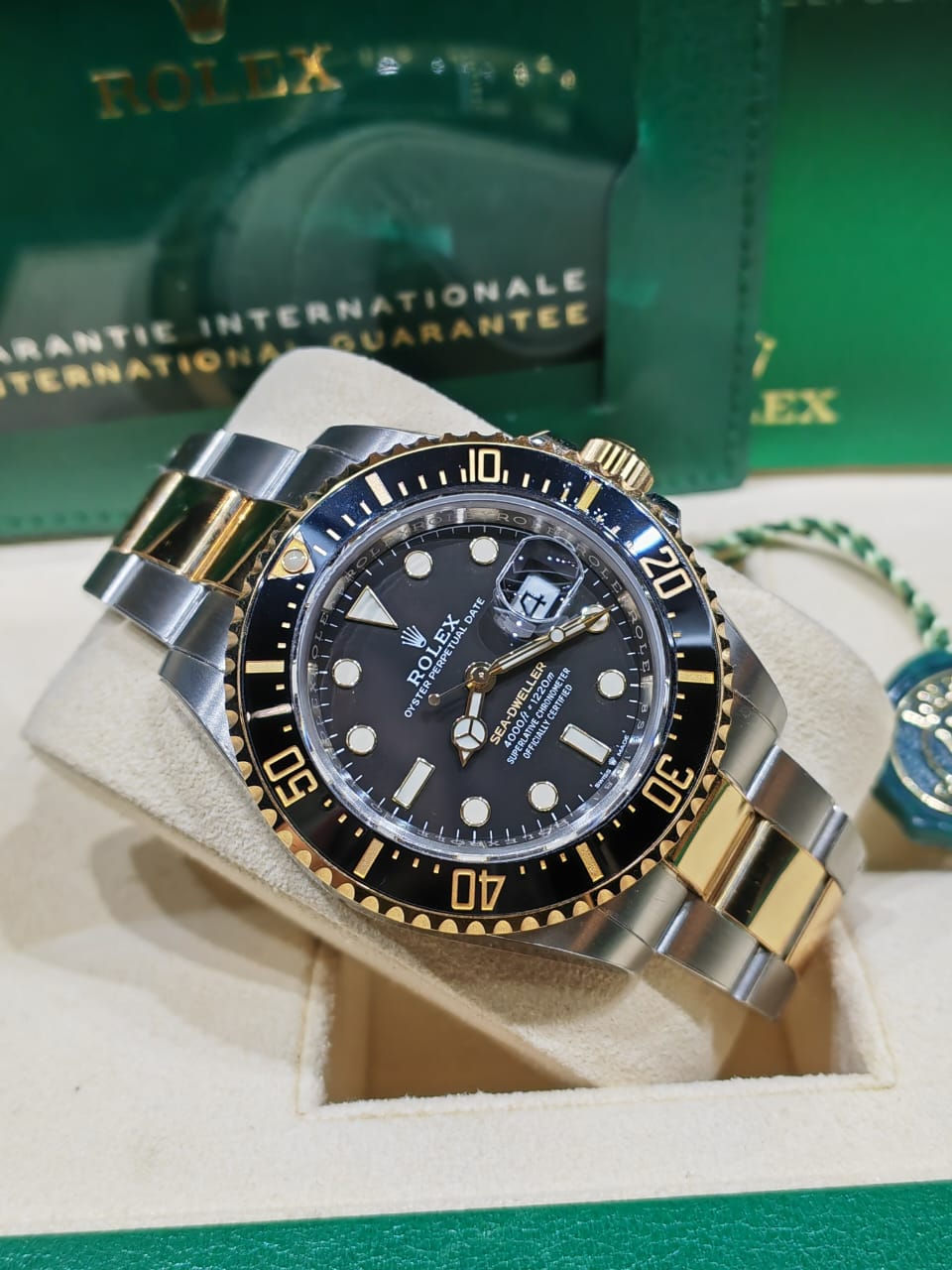 Thumbnail: Rolex Sea Dweller 18k 43mm 126603 2021