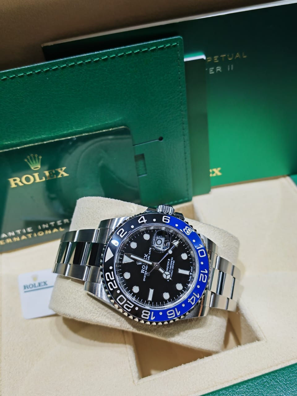 Thumbnail: Pre~Owned 2021  Rolex GMT Master II Batman 40mm