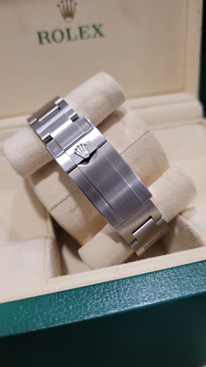 Thumbnail: Rolex Explorer II 216570 Black 2018