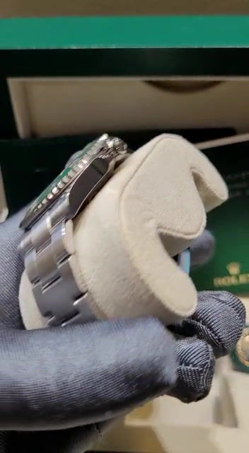 Thumbnail: Rolex Green Sub 126610LV aka Starbucks 41mm