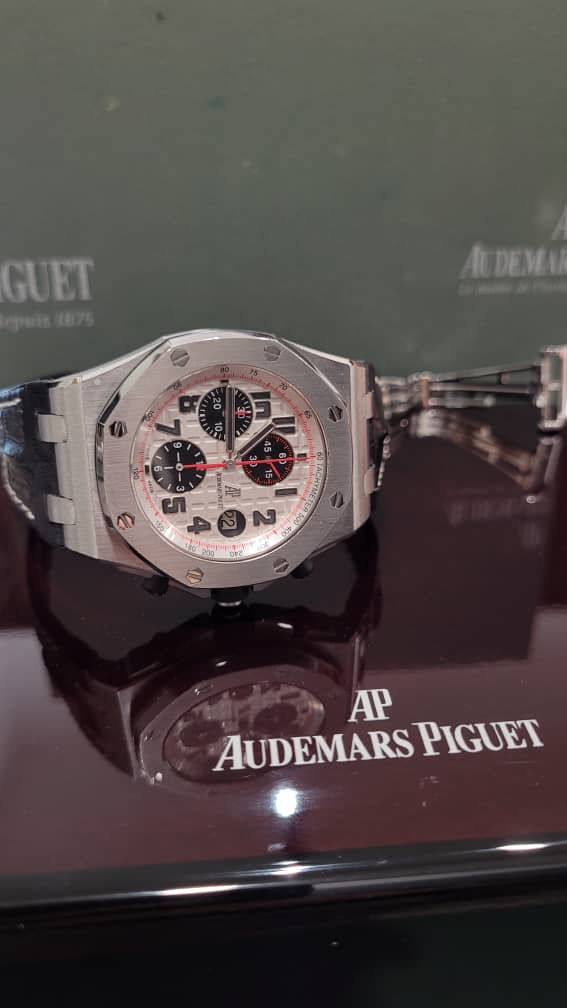 Thumbnail: AP Royal Oak Offshore Themes Panda 42mm