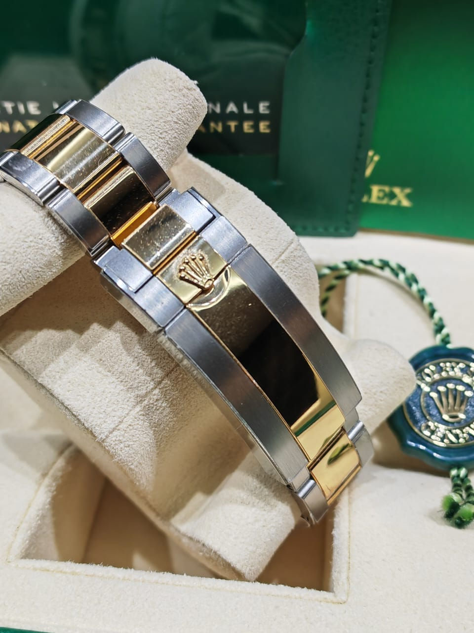 Thumbnail: Rolex Sea Dweller 18k 43mm 126603 2021