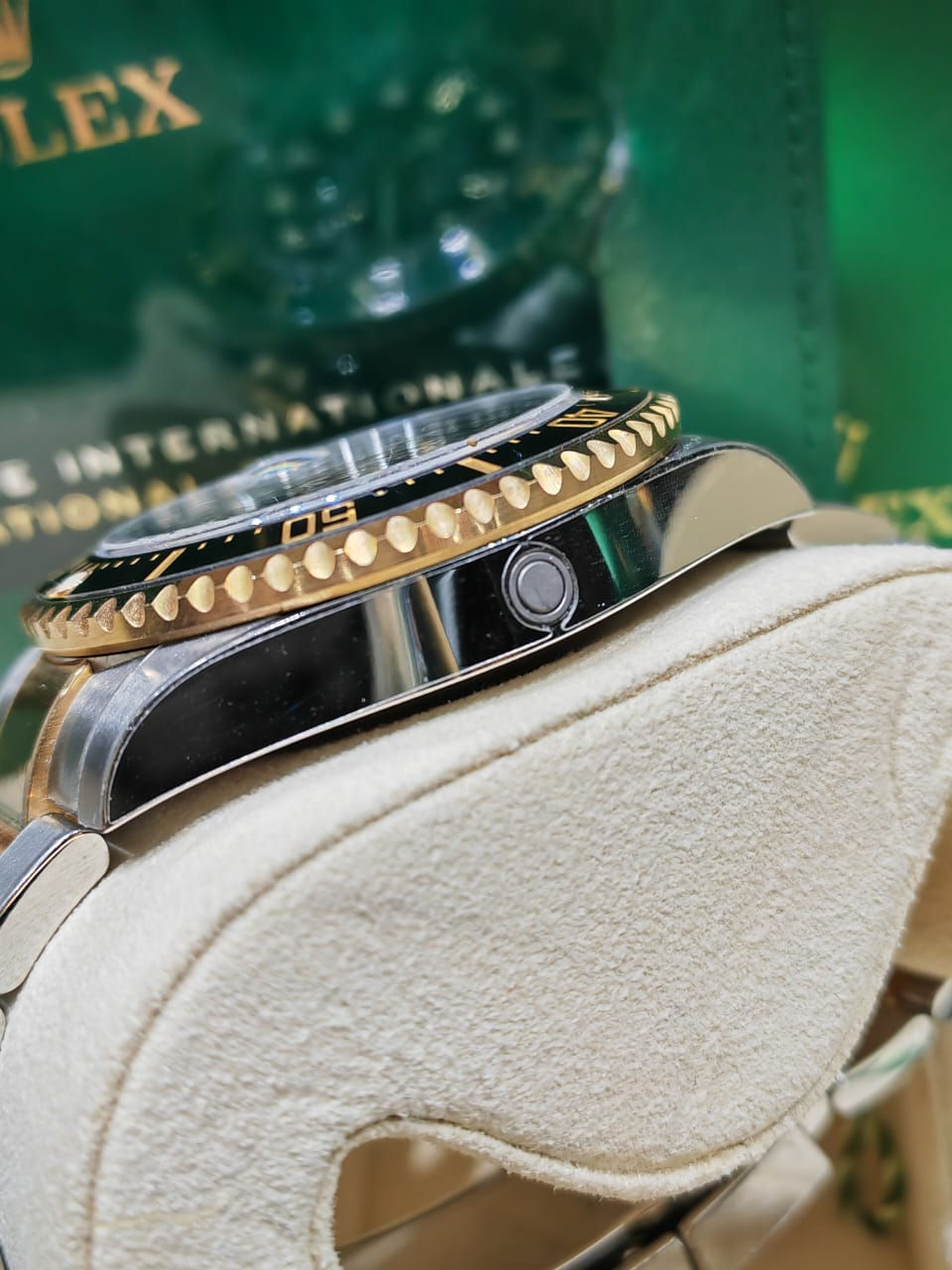 Thumbnail: Rolex Sea Dweller 18k 43mm 126603 2021