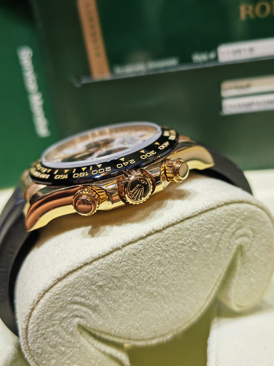 Thumbnail: Rolex Daytona 18k Gold Meteorite Dial